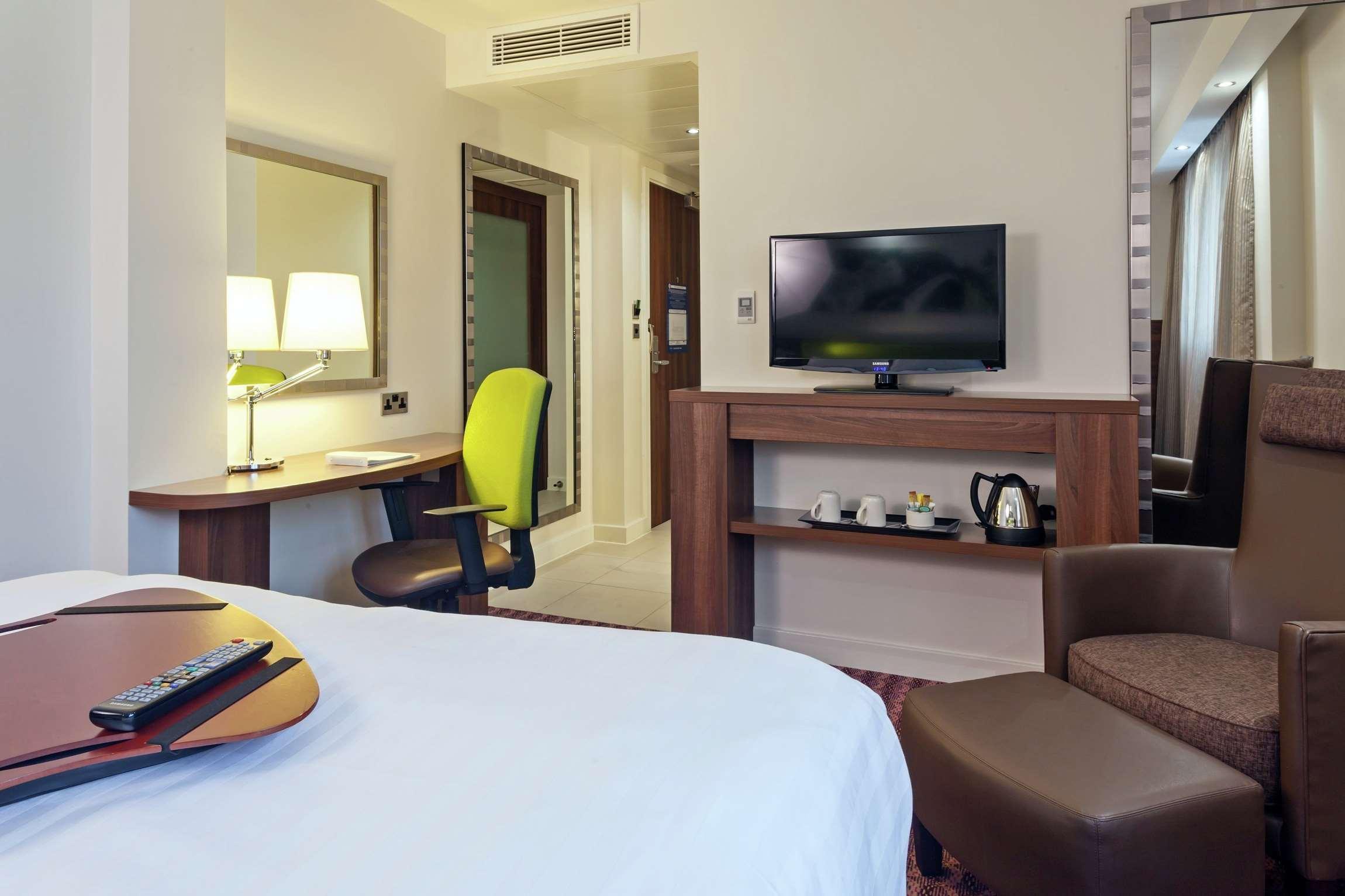 Отель Hampton By Hilton Birmingham Jewellery Quarter Экстерьер фото